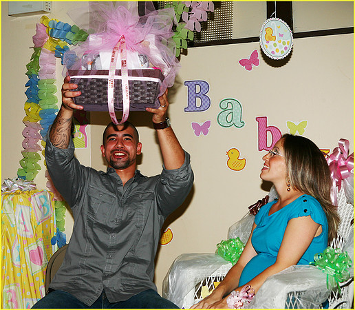 C - CRISTINA'S BABY SHOWER 9-19-09  74 SMALL