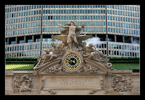 WORKING ON GRAND CENTRAL -IMG_1410 WEB