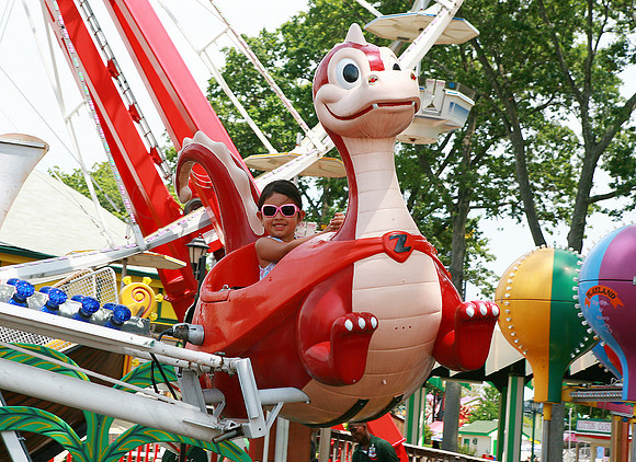 C - PLAYLAND 2011    36 A