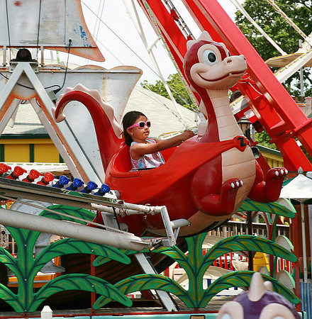 C - PLAYLAND 2011    33 A